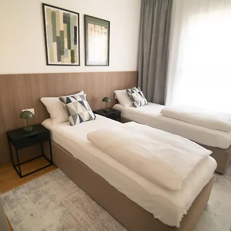 Boutique - * Siroki Brijeg
